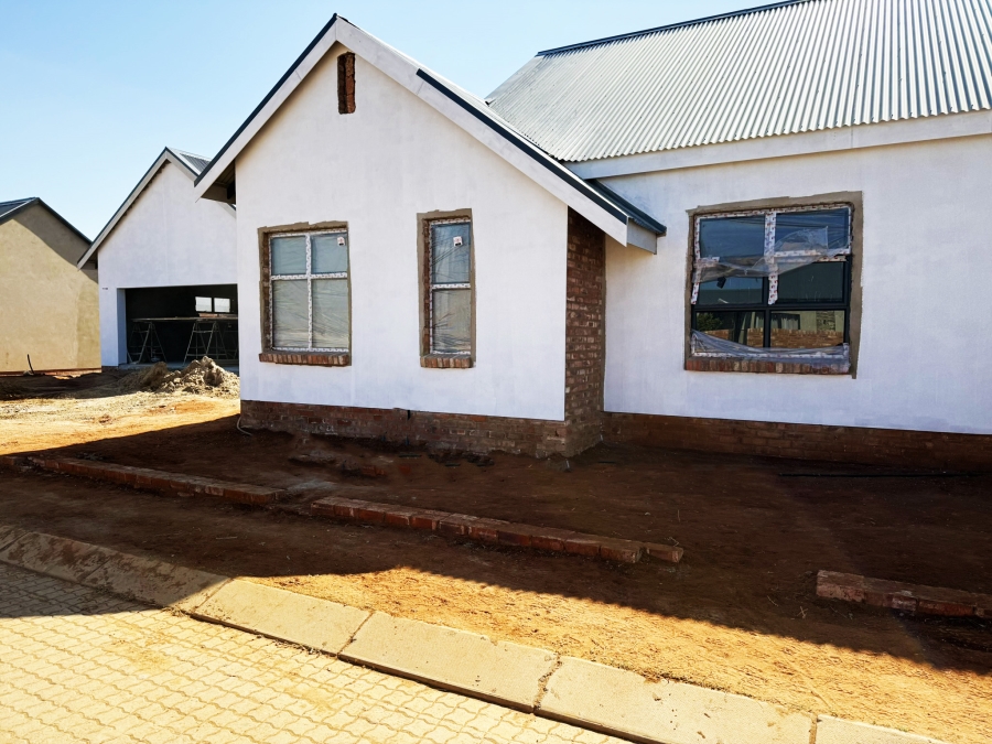 3 Bedroom Property for Sale in Van Der Hoff Park North West